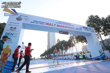BINH DUONG NEW CITY HALF MARATHON 2024 - Ảnh #1819299