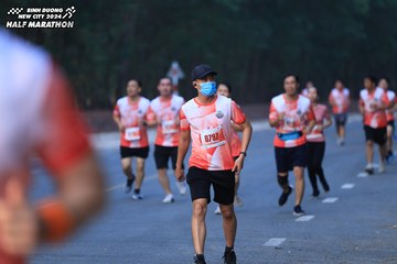 BINH DUONG NEW CITY HALF MARATHON 2024 - Ảnh #1750409