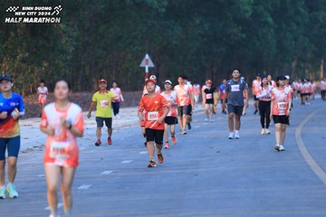 BINH DUONG NEW CITY HALF MARATHON 2024 - Ảnh #1771966