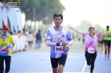 BINH DUONG NEW CITY HALF MARATHON 2024 - Ảnh #1763397