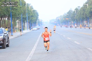 BINH DUONG NEW CITY HALF MARATHON 2024 - Ảnh #1739520
