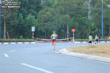 BINH DUONG NEW CITY HALF MARATHON 2024 - Ảnh #1735636