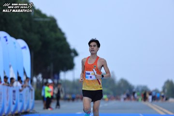 BINH DUONG NEW CITY HALF MARATHON 2024 - Ảnh #1737172