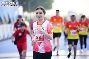 BINH DUONG NEW CITY HALF MARATHON 2024 - Ảnh #1758906