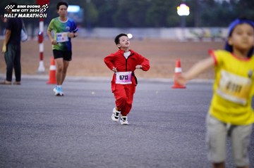 BINH DUONG NEW CITY HALF MARATHON 2024 - Ảnh #1725806