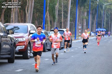 BINH DUONG NEW CITY HALF MARATHON 2024 - Ảnh #1756038