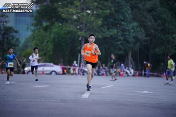 BINH DUONG NEW CITY HALF MARATHON 2024 - Ảnh #1724515