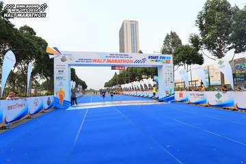 BINH DUONG NEW CITY HALF MARATHON 2024 - Ảnh #1736088
