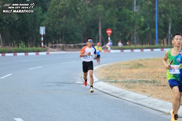 BINH DUONG NEW CITY HALF MARATHON 2024 - Ảnh #1735315