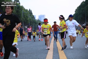 BINH DUONG NEW CITY HALF MARATHON 2024 - Ảnh #1727799