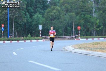 BINH DUONG NEW CITY HALF MARATHON 2024 - Ảnh #1735876