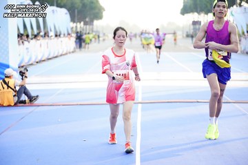 BINH DUONG NEW CITY HALF MARATHON 2024 - Ảnh #1759112