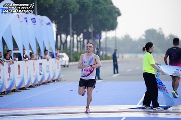 BINH DUONG NEW CITY HALF MARATHON 2024 - Ảnh #1770815