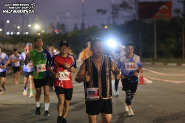 BINH DUONG NEW CITY HALF MARATHON 2024 - Ảnh #1741146