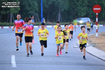 BINH DUONG NEW CITY HALF MARATHON 2024 - Ảnh #1726325
