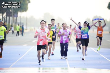 BINH DUONG NEW CITY HALF MARATHON 2024 - Ảnh #1758571
