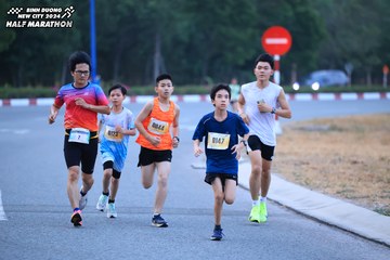 BINH DUONG NEW CITY HALF MARATHON 2024 - Ảnh #1726018