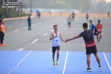 BINH DUONG NEW CITY HALF MARATHON 2024 - Ảnh #1738858
