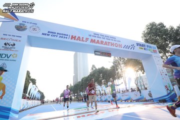 BINH DUONG NEW CITY HALF MARATHON 2024 - Ảnh #1820582