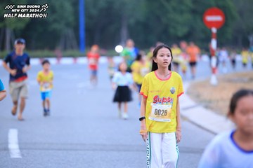 BINH DUONG NEW CITY HALF MARATHON 2024 - Ảnh #1726497