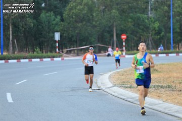 BINH DUONG NEW CITY HALF MARATHON 2024 - Ảnh #1735307