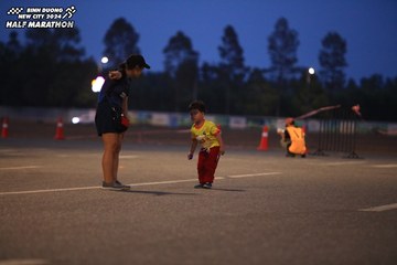 BINH DUONG NEW CITY HALF MARATHON 2024 - Ảnh #1728532