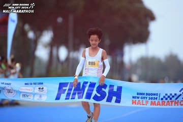 BINH DUONG NEW CITY HALF MARATHON 2024 - Ảnh #1728874