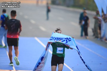 BINH DUONG NEW CITY HALF MARATHON 2024 - Ảnh #1739892