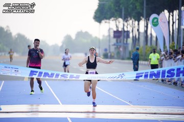 BINH DUONG NEW CITY HALF MARATHON 2024 - Ảnh #1771871