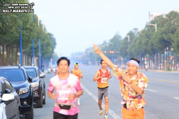 BINH DUONG NEW CITY HALF MARATHON 2024 - Ảnh #1739625