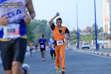 BINH DUONG NEW CITY HALF MARATHON 2024 - Ảnh #1776314