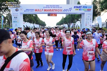 BINH DUONG NEW CITY HALF MARATHON 2024 - Ảnh #1770622