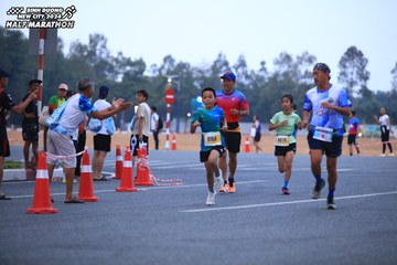BINH DUONG NEW CITY HALF MARATHON 2024 - Ảnh #1727924