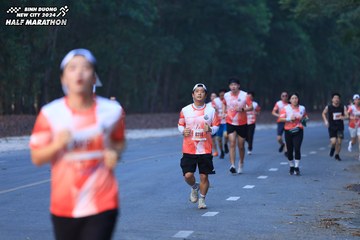BINH DUONG NEW CITY HALF MARATHON 2024 - Ảnh #1750065