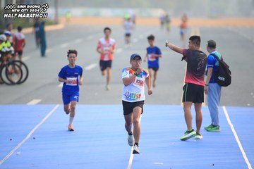 BINH DUONG NEW CITY HALF MARATHON 2024 - Ảnh #1740039