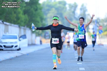 BINH DUONG NEW CITY HALF MARATHON 2024 - Ảnh #1767426