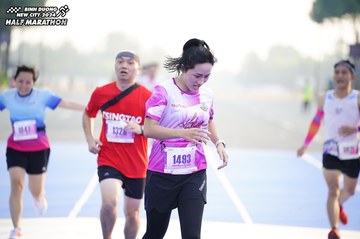 BINH DUONG NEW CITY HALF MARATHON 2024 - Ảnh #1757924