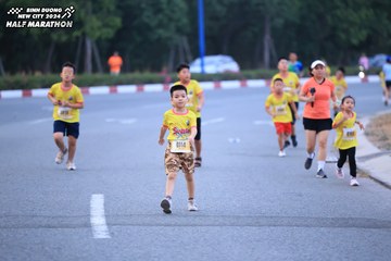 BINH DUONG NEW CITY HALF MARATHON 2024 - Ảnh #1726581