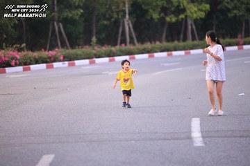 BINH DUONG NEW CITY HALF MARATHON 2024 - Ảnh #1727252