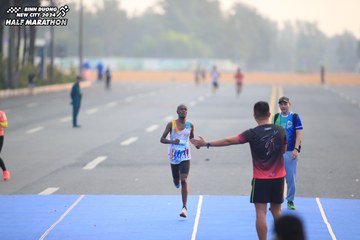 BINH DUONG NEW CITY HALF MARATHON 2024 - Ảnh #1738814