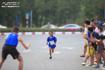 BINH DUONG NEW CITY HALF MARATHON 2024 - Ảnh #1736219