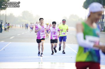 BINH DUONG NEW CITY HALF MARATHON 2024 - Ảnh #1759252