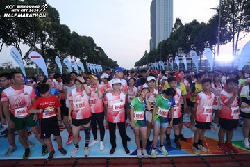 BINH DUONG NEW CITY HALF MARATHON 2024 - Ảnh #1738131