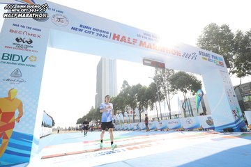 BINH DUONG NEW CITY HALF MARATHON 2024 - Ảnh #1819279