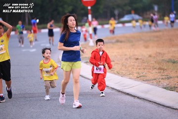 BINH DUONG NEW CITY HALF MARATHON 2024 - Ảnh #1727095