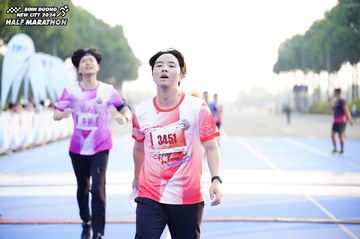 BINH DUONG NEW CITY HALF MARATHON 2024 - Ảnh #1758342