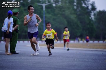 BINH DUONG NEW CITY HALF MARATHON 2024 - Ảnh #1724971