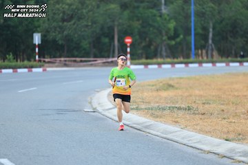 BINH DUONG NEW CITY HALF MARATHON 2024 - Ảnh #1735153
