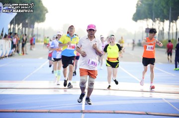 BINH DUONG NEW CITY HALF MARATHON 2024 - Ảnh #1762644