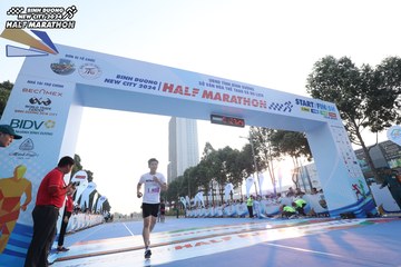 BINH DUONG NEW CITY HALF MARATHON 2024 - Ảnh #1819301